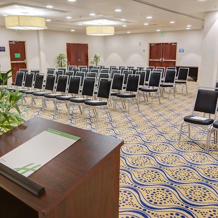 Holiday Inn Gainesville-University Center By Ihg Экстерьер фото