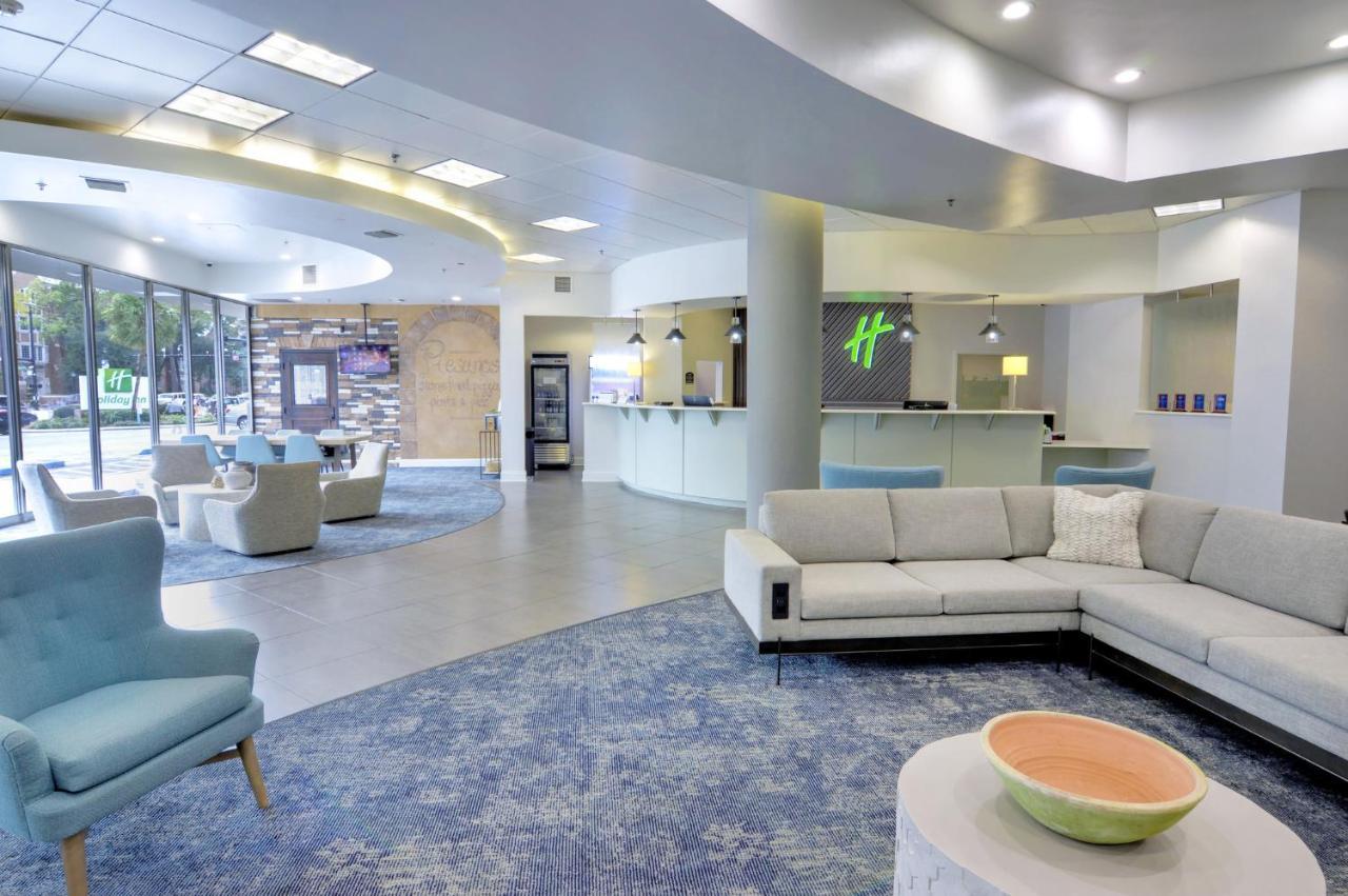 Holiday Inn Gainesville-University Center By Ihg Экстерьер фото