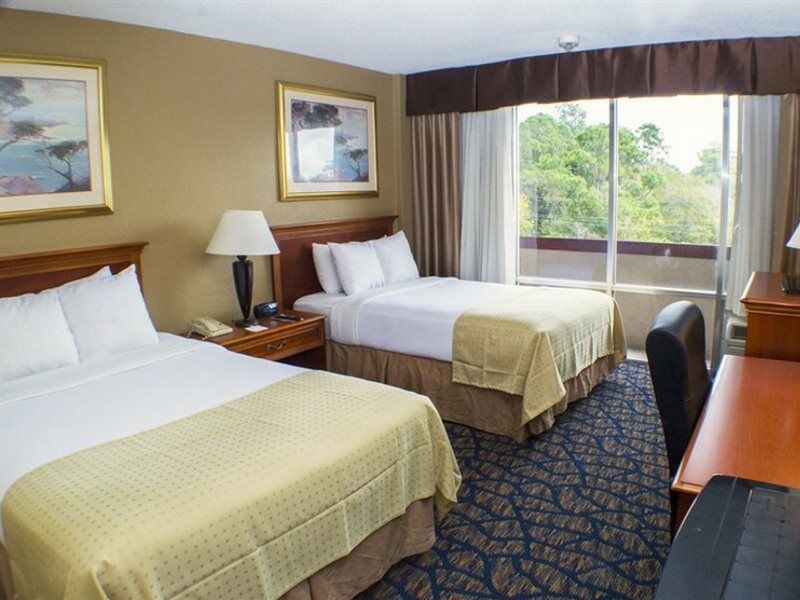 Holiday Inn Gainesville-University Center By Ihg Экстерьер фото